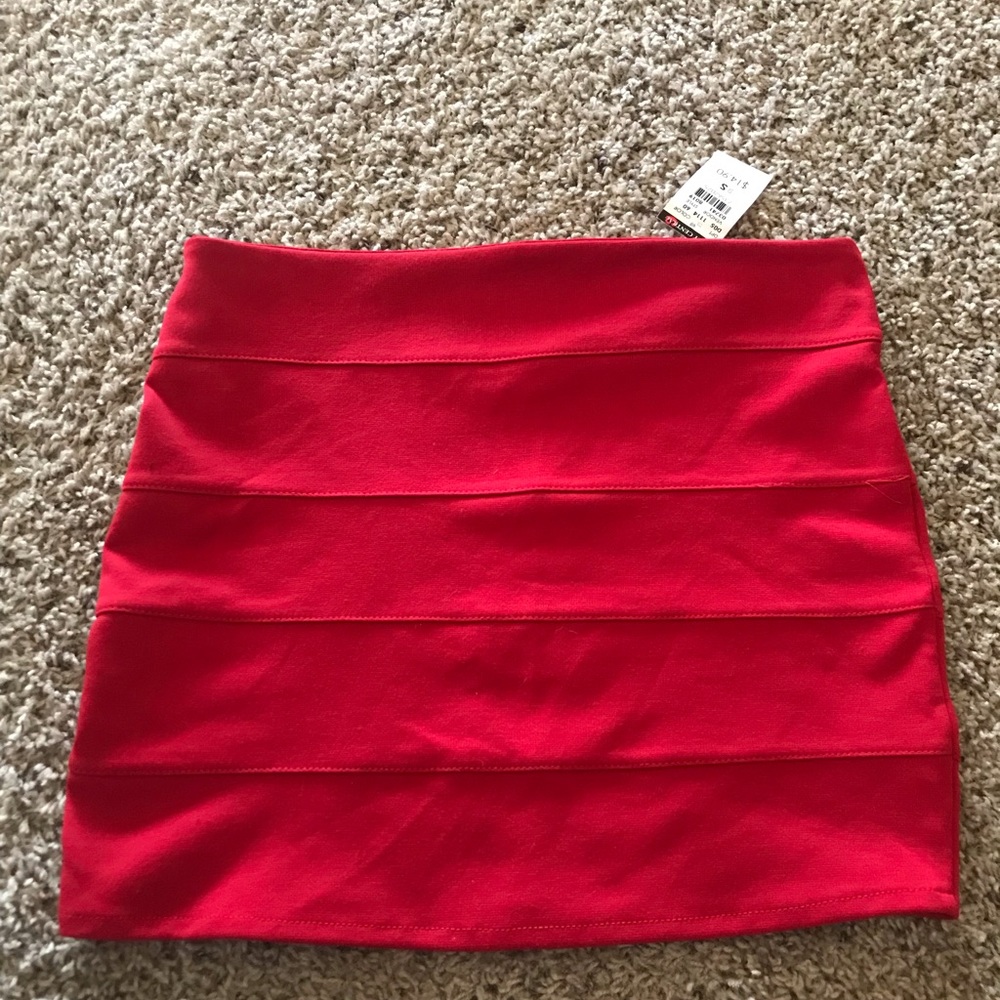 Brand New mini skirt